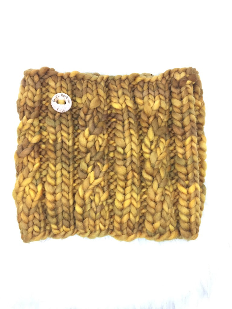 GRUCHY'S LANDING in TOAST with subtle pom-youth