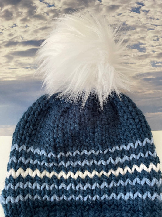 The TEAM SPIRIT Beanie in TORONTO Argonauts colours