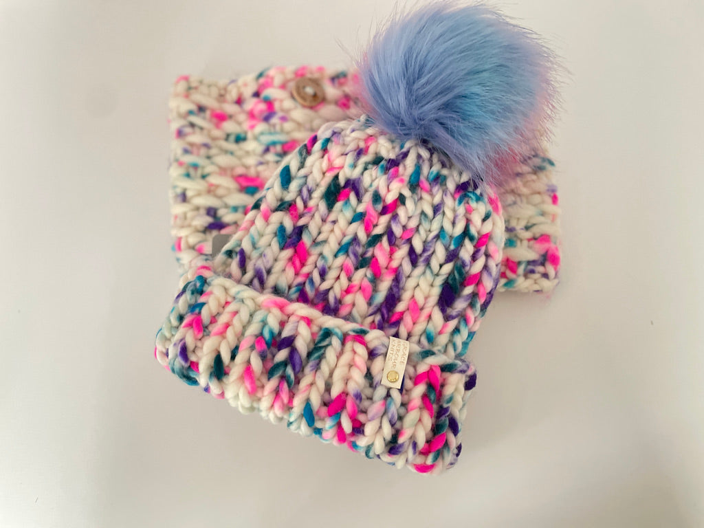 Heart's Content in Cupcake with Opal Pom