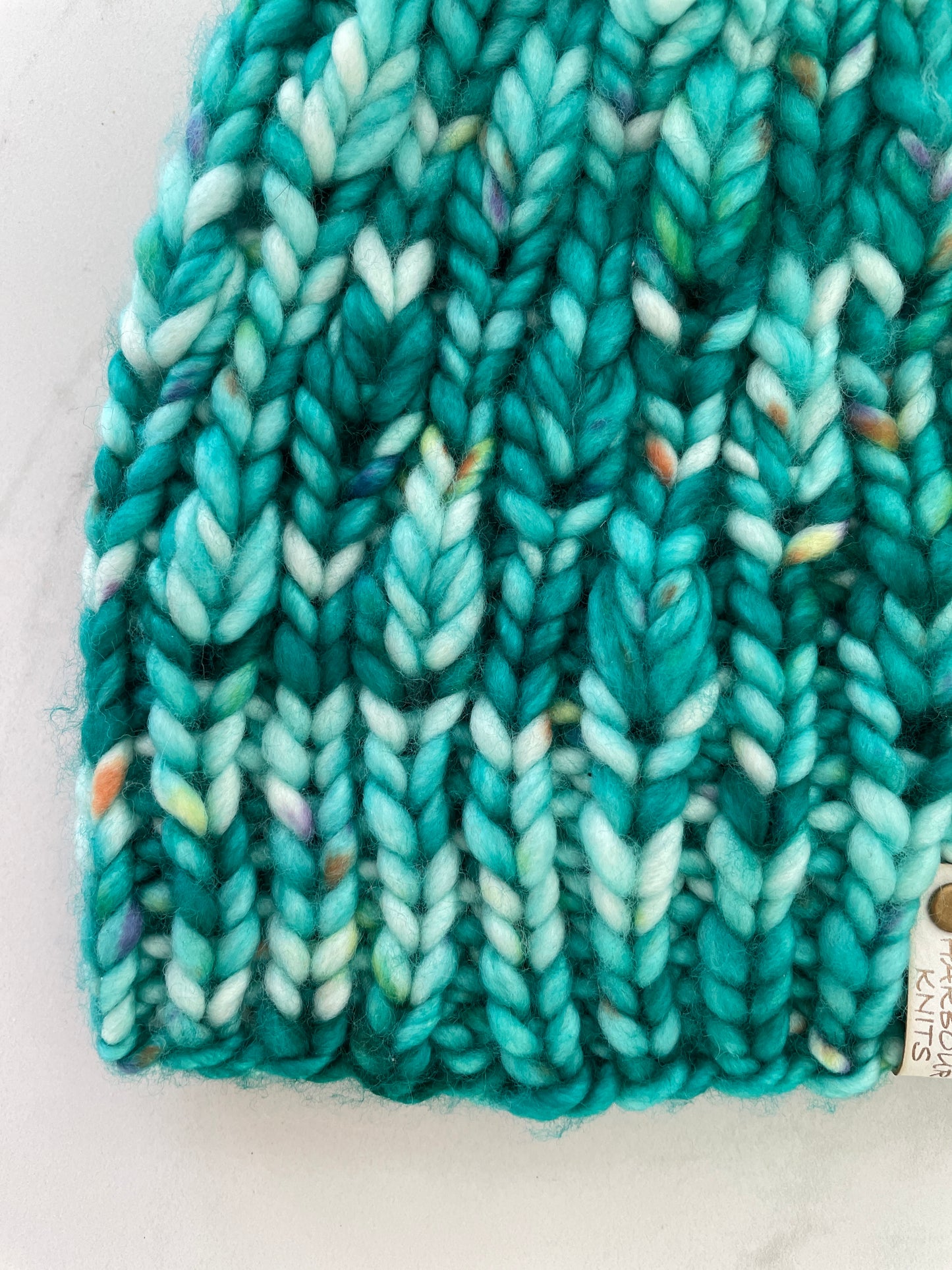 BACK TO NATURE BEANIE IN BALLOON WITH WHITE POM