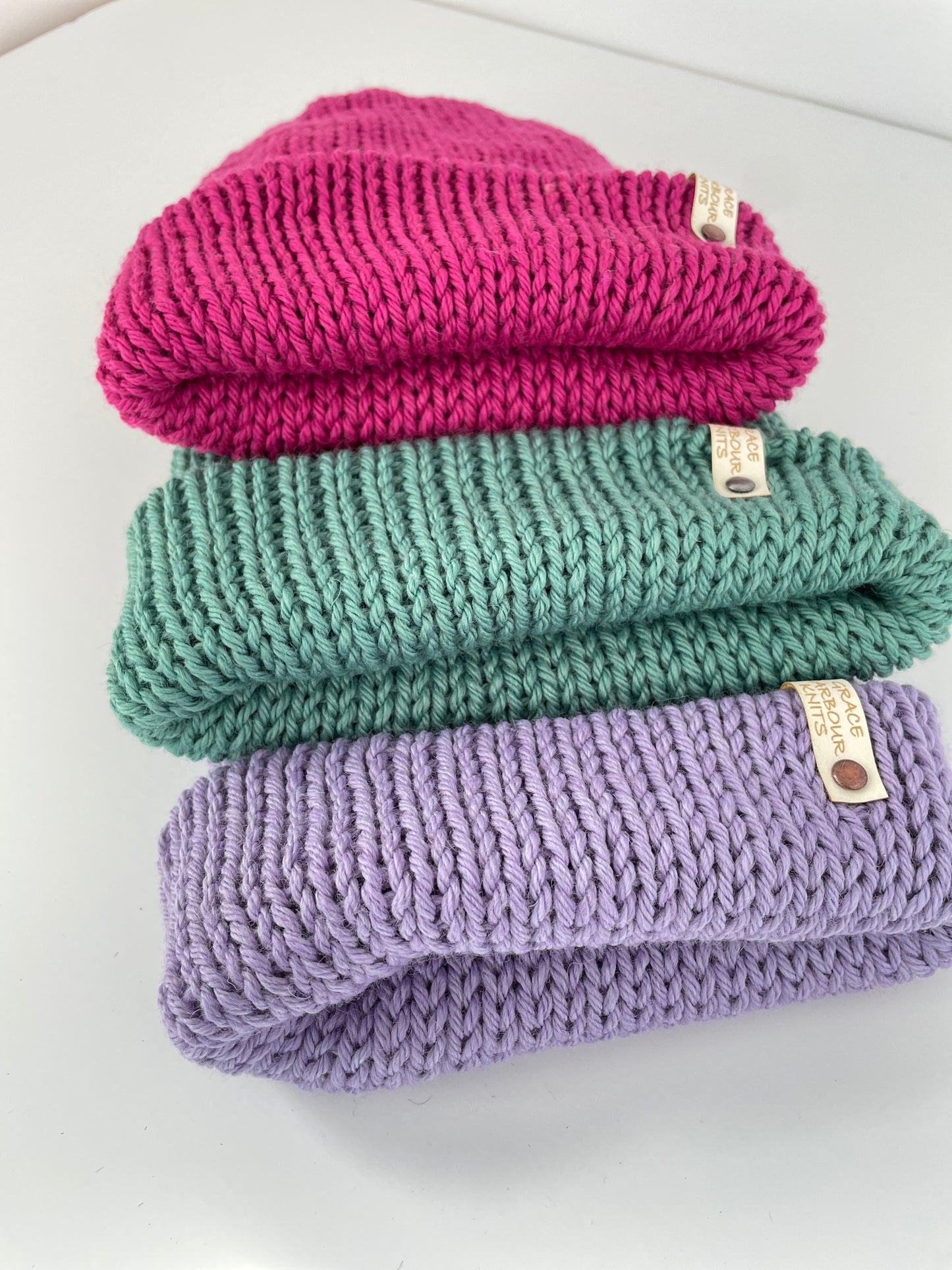 Em  Beanie WISTERIA acrylic