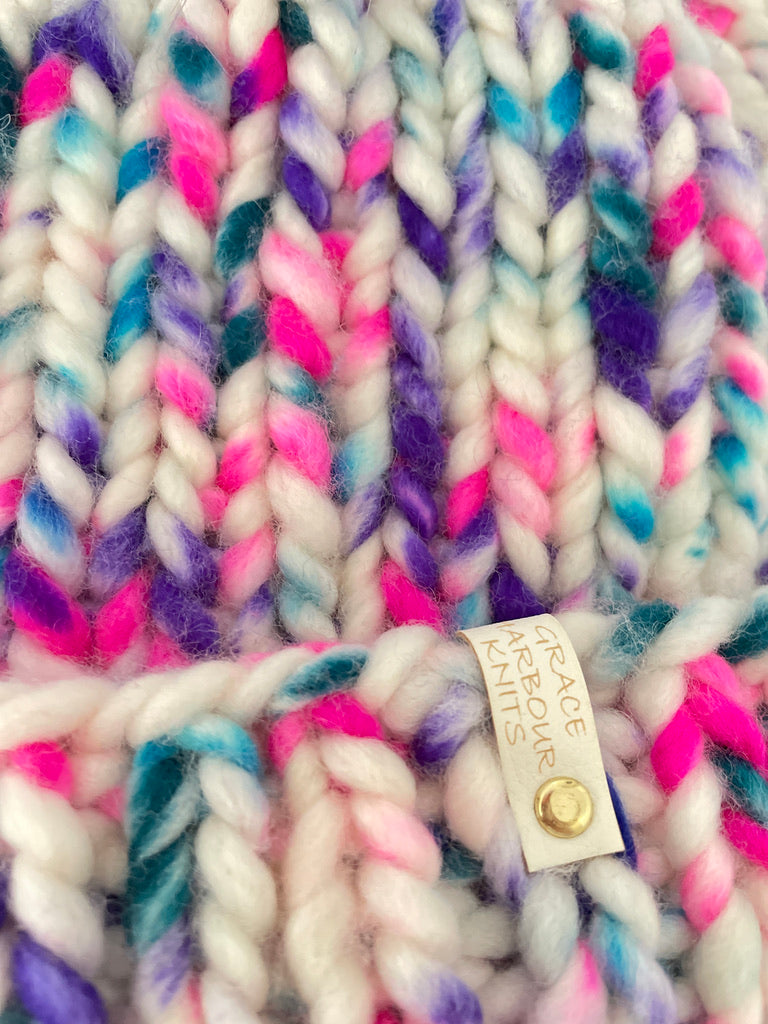 Heart's Content in Cupcake with Opal Pom