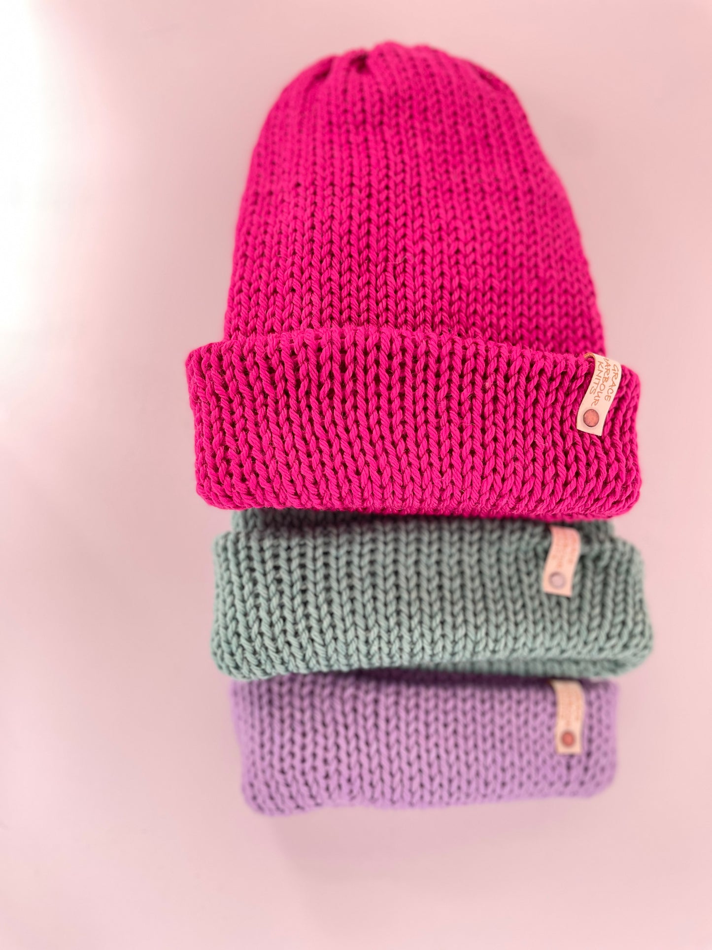 Em  Beanie FUCHSIA acrylic
