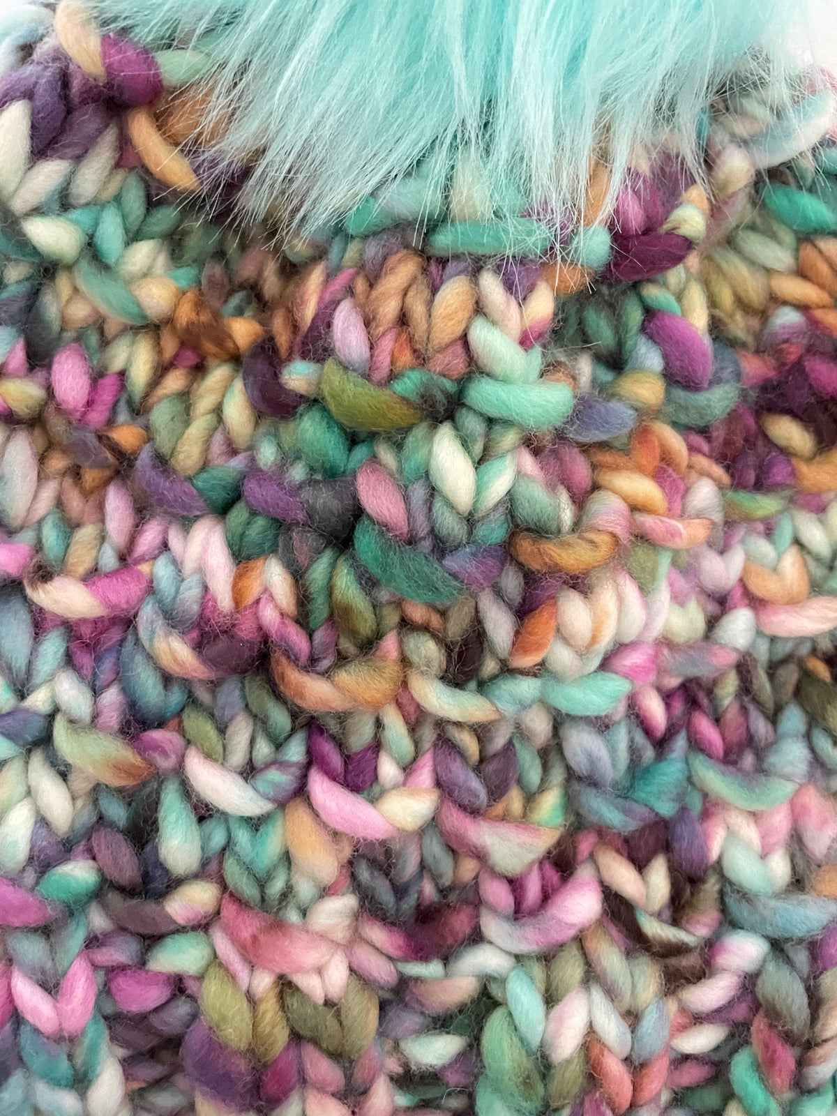 BAMBOO BEANIE IN CALLISTO, WITH ARCTIC BLUE FAUX FUR POM POM
